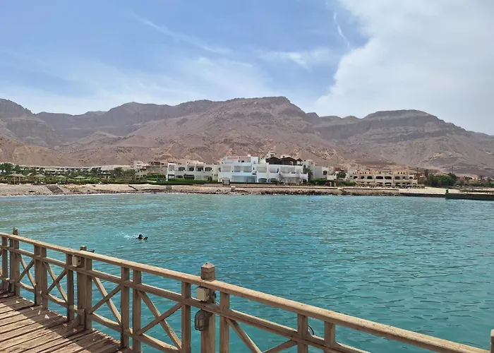 شالية مكيف بالكامل للعائلات فقط فرش فندقى بقرية لولى بيتش العين السخنة * Ajn-Szuhna