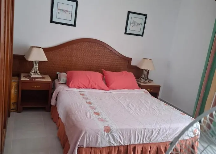 شالية مكيف بالكامل للعائلات فقط فرش فندقى بقرية لولى بيتش العين السخنة Apartman Ajn-Szuhna