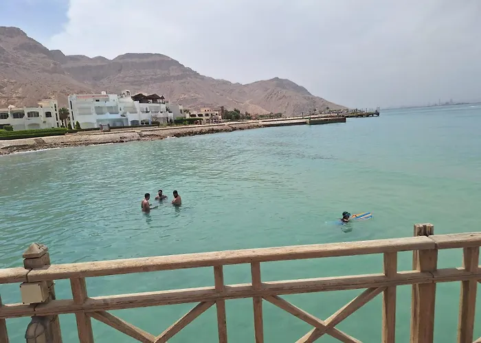 شالية مكيف بالكامل للعائلات فقط فرش فندقى بقرية لولى بيتش العين السخنة Ajn-Szuhna