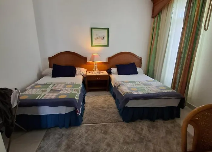 شالية مكيف بالكامل للعائلات فقط فرش فندقى بقرية لولى بيتش العين السخنة Apartman
